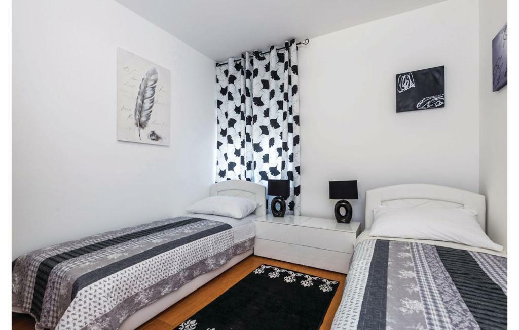 Petra Hills Appartement Opatija Buitenkant foto